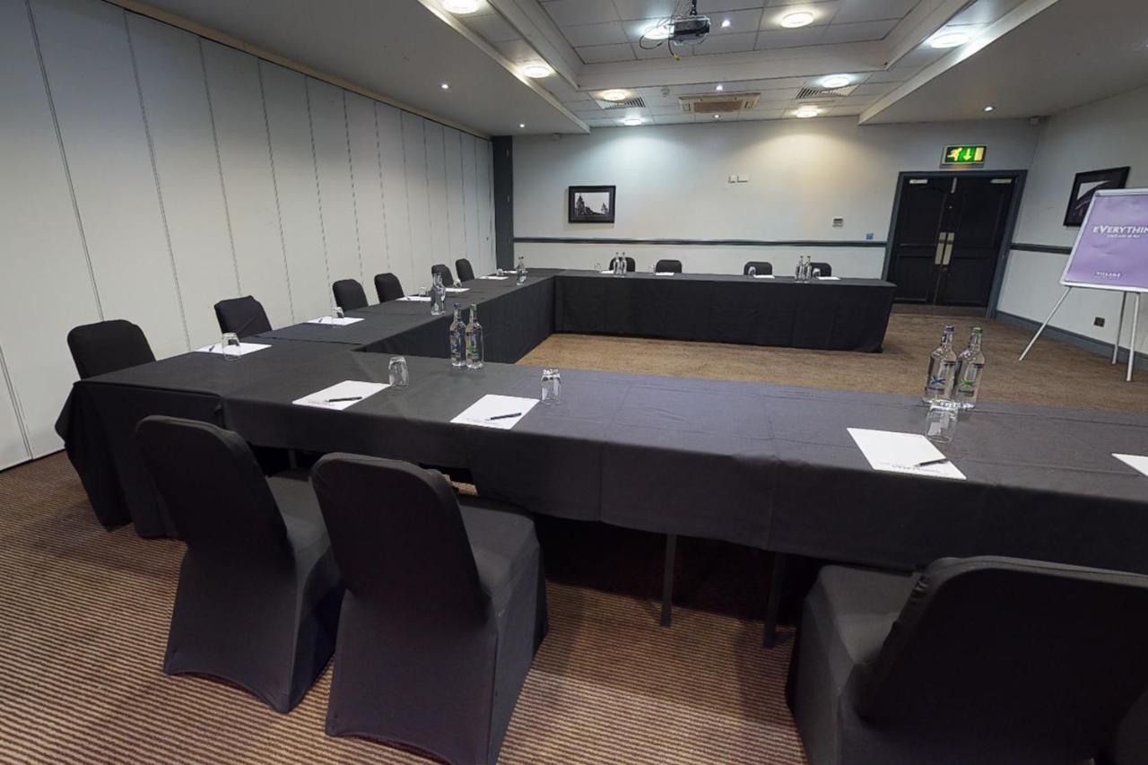 Hotel Village Liverpool 3*