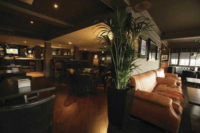 Village Liverpool 3*