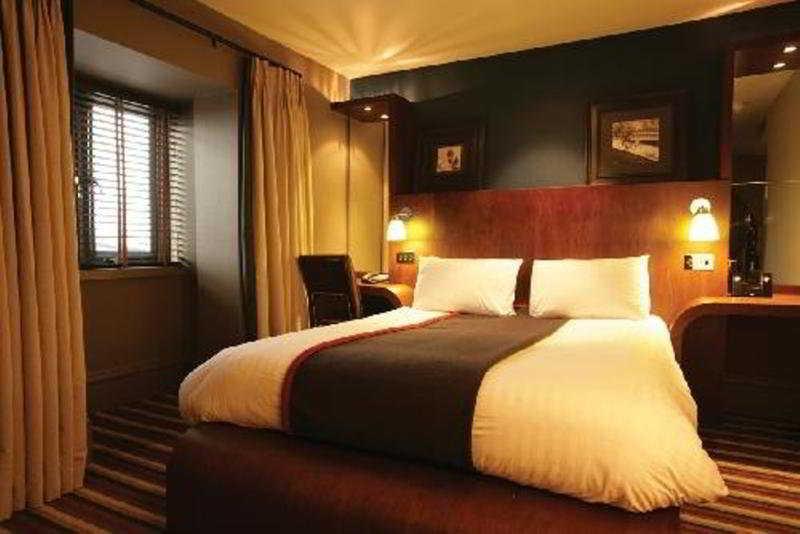 Village Liverpool Whiston (Merseyside)