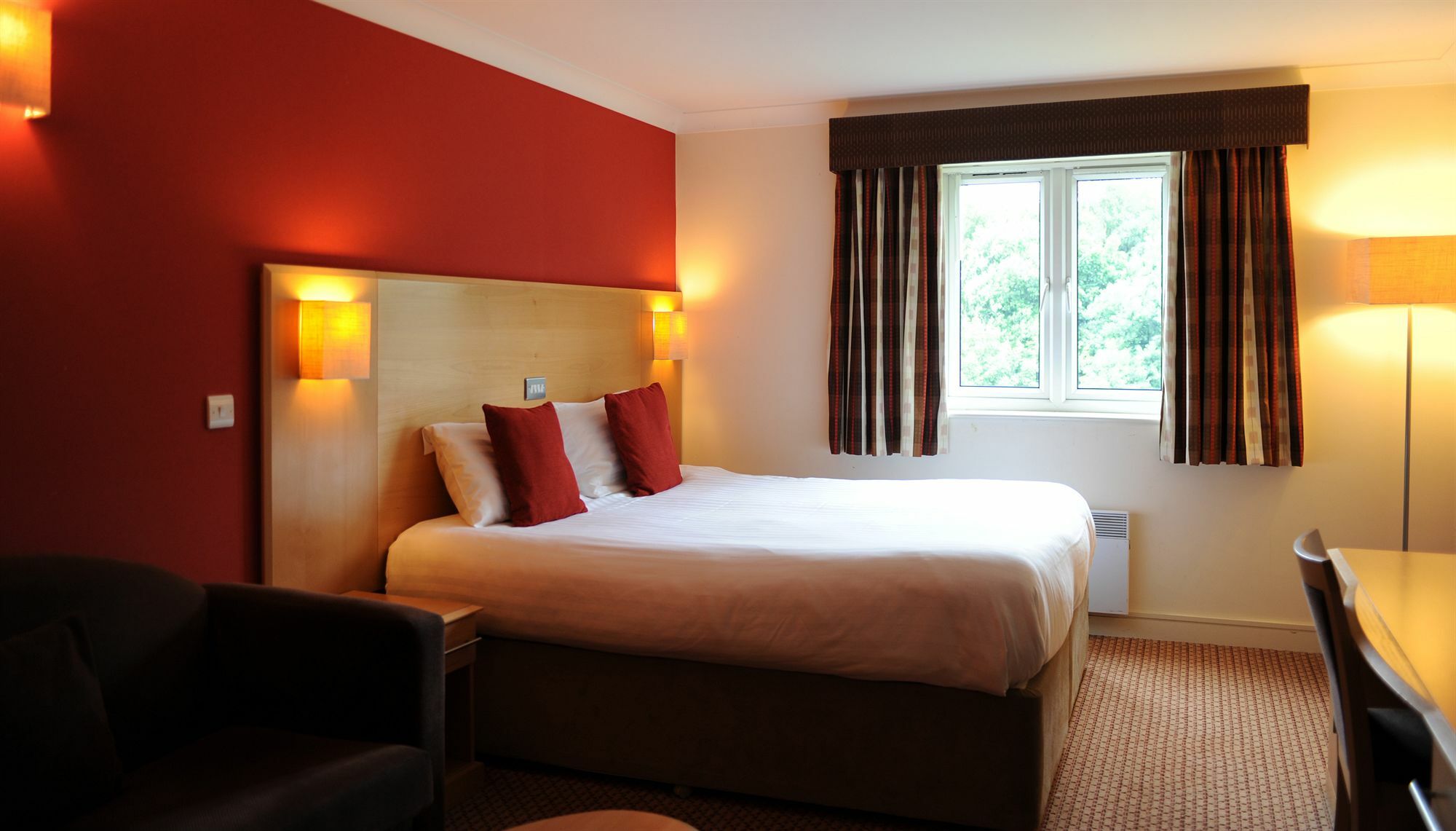 Hotel Village Liverpool 3*